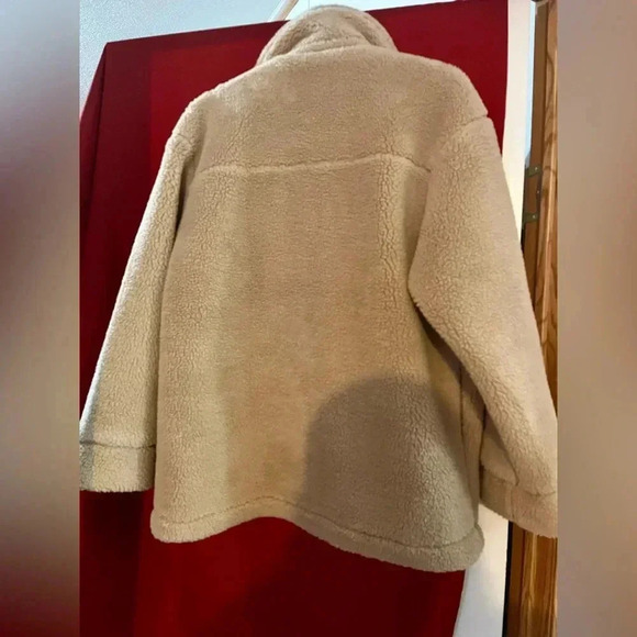 Jacket - Picture 5 of 6